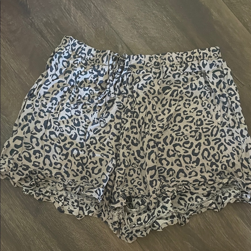 American Eagle Outfitters High Waist Leopard Print Shorts